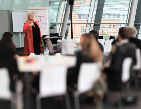 Birgit Gosejacob facilitating a workshop